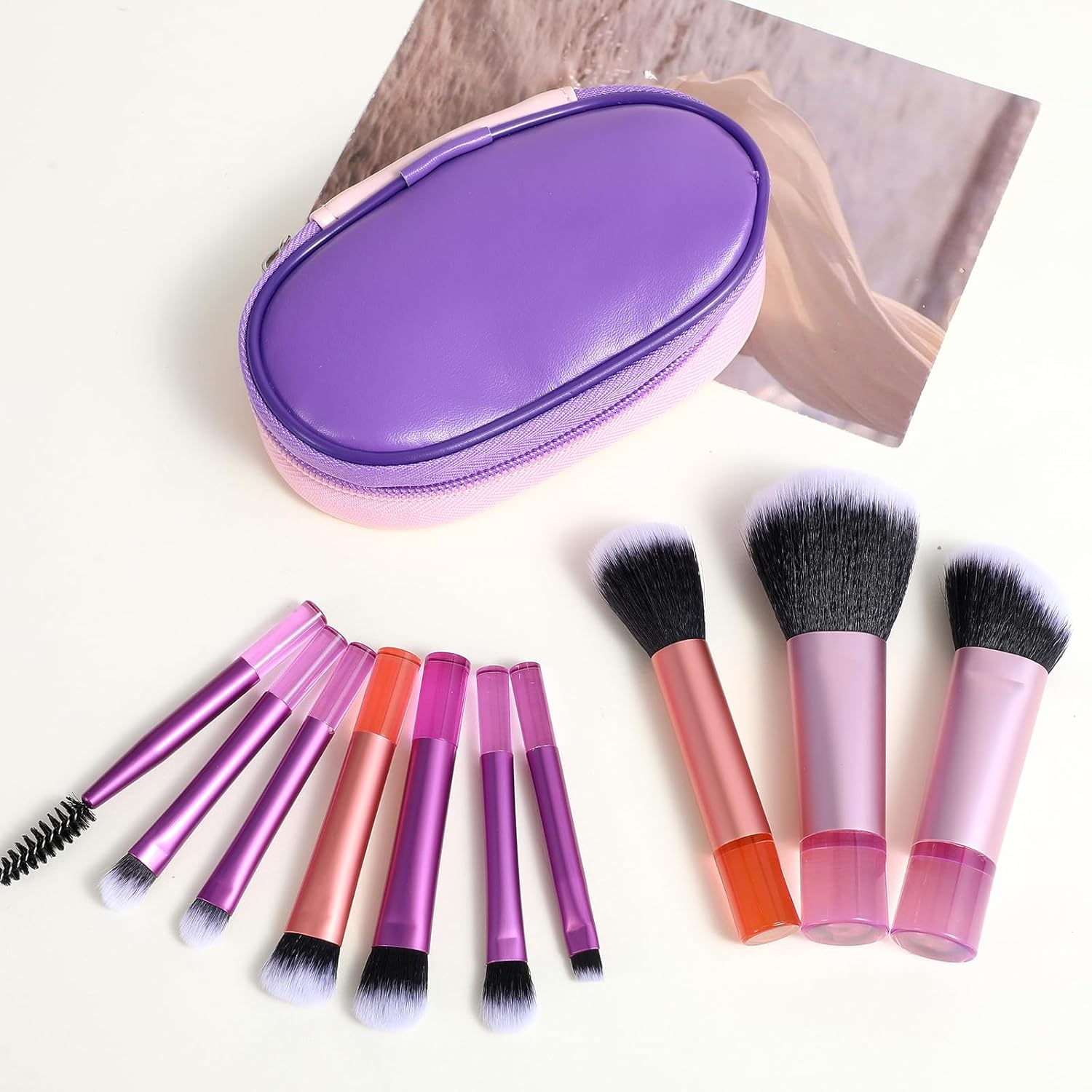 LA LUSH 10 Pcs Makeup Brush Set with Case – Complete Cosmetic Brushes Kit - Image 8